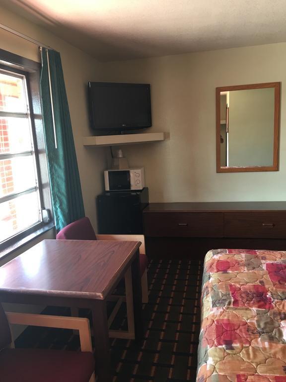 Best Value Inn Motel Sandusky Marianna Luaran gambar